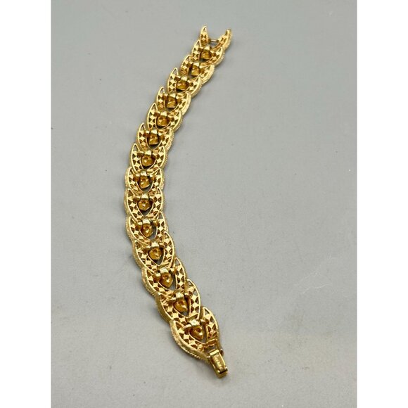 Vintage Signed Trifari Gold Tone Braided Bracelet with Clear Rhinestones - Picture 6 of 8